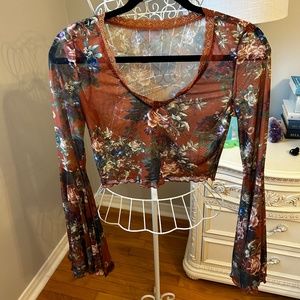 Vintage Floral Print Top with Flared Sleeves